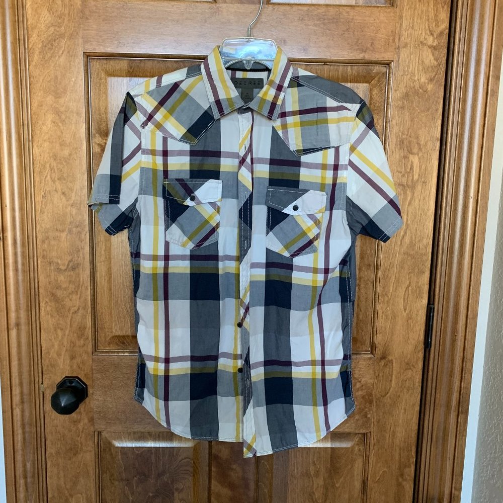 Decree Men's Short Sleeve Button Down